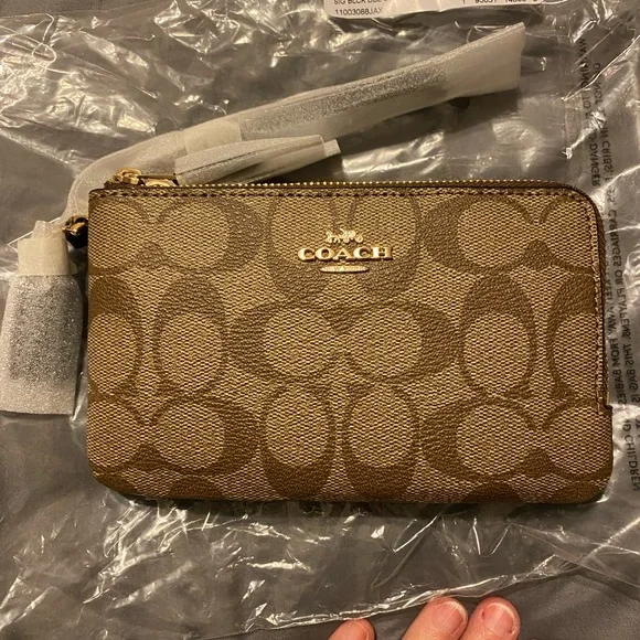 NWT Double Corner Zip Wristlet In Signature Canvas - Picture 1 of 8